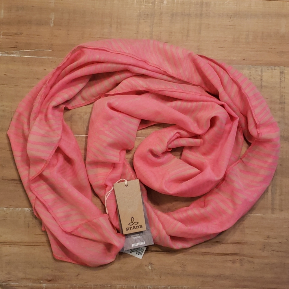 prAna Scarf